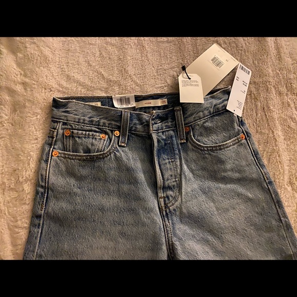Size 25 new levi’s - Picture 4 of 5